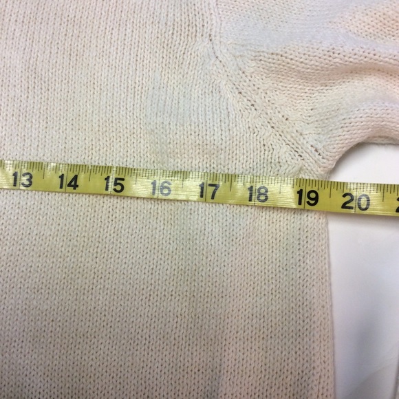 Hunters Run Women’s Cream VTG Sweater, Sz Small - Picture 8 of 13